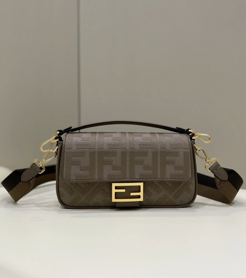 Fendi Baguette Bags 4370-0325