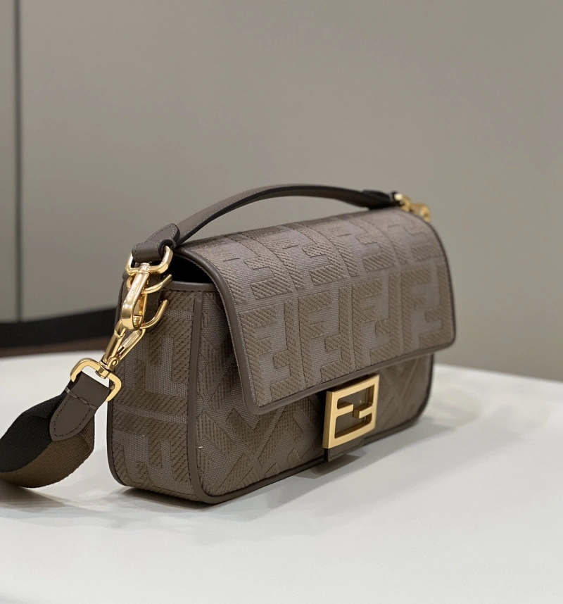 Fendi Baguette Bags 4370-0325