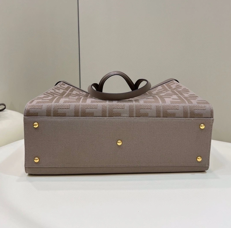 Fendi Shopping Bags 4370-0326