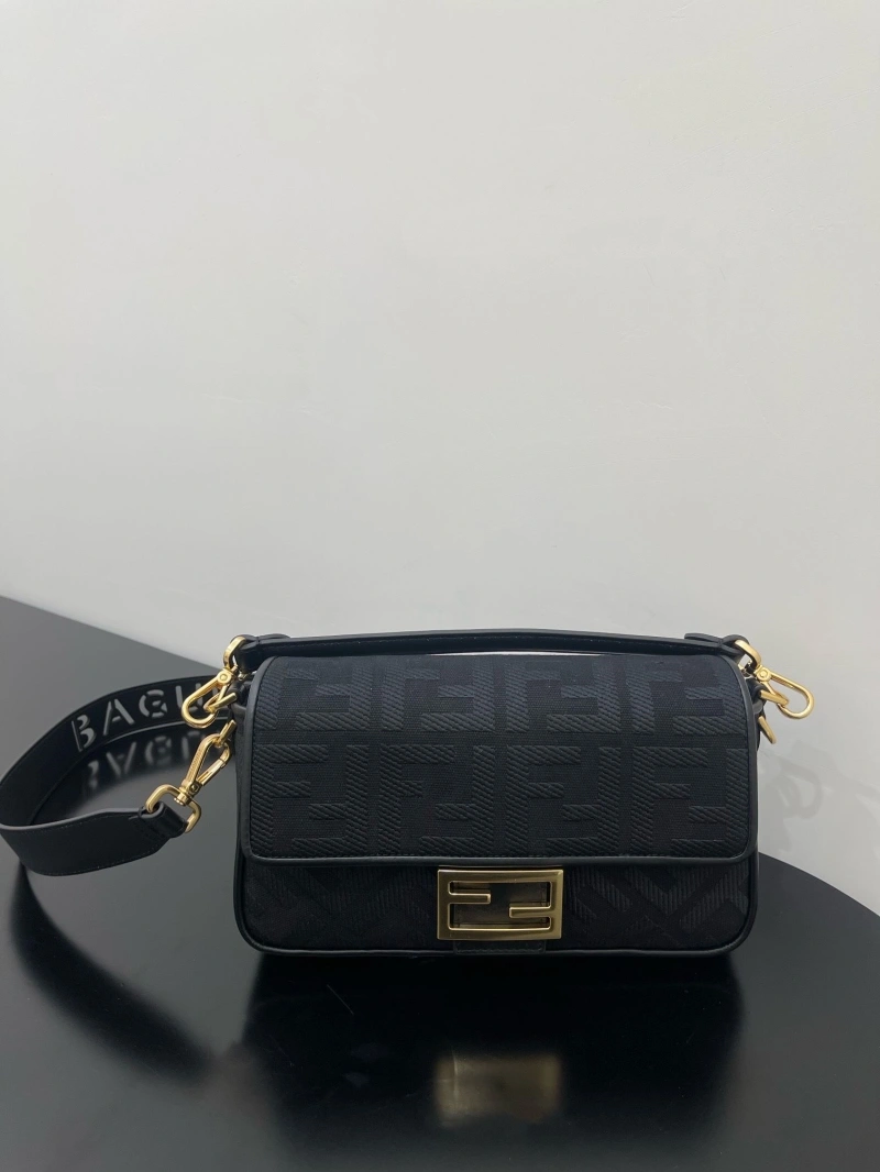 Fendi Baguette Bags 4370-0327