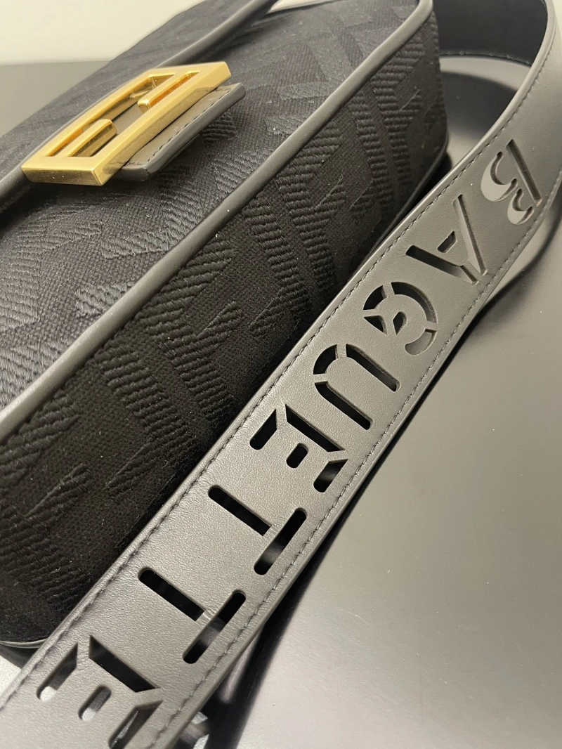 Fendi Baguette Bags 4370-0327