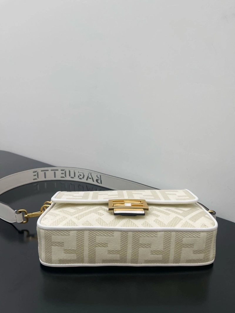 Fendi Baguette Bags 4370-0328