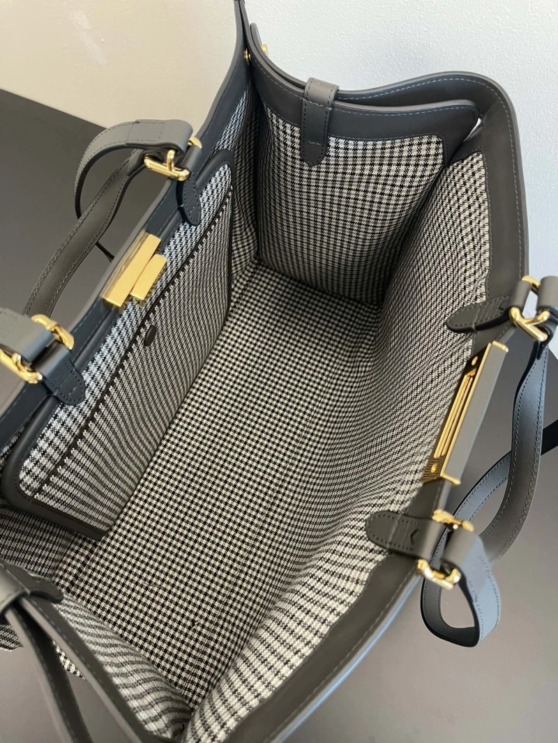 Fendi Shopping Bags 4370-0331