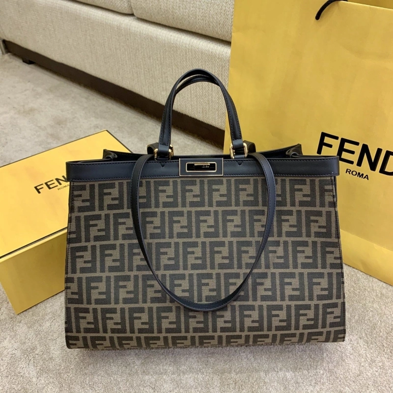 Fendi Shopping Bags 4370-0335
