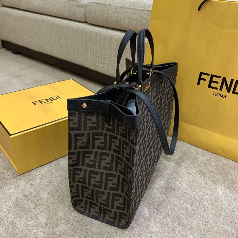 Fendi Shopping Bags 4370-0335