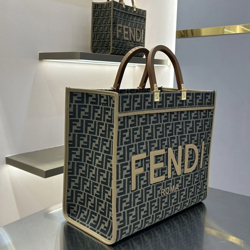 Fendi Shopping Bags 4370-0356