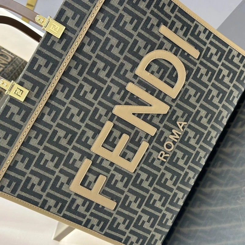 Fendi Shopping Bags 4370-0356