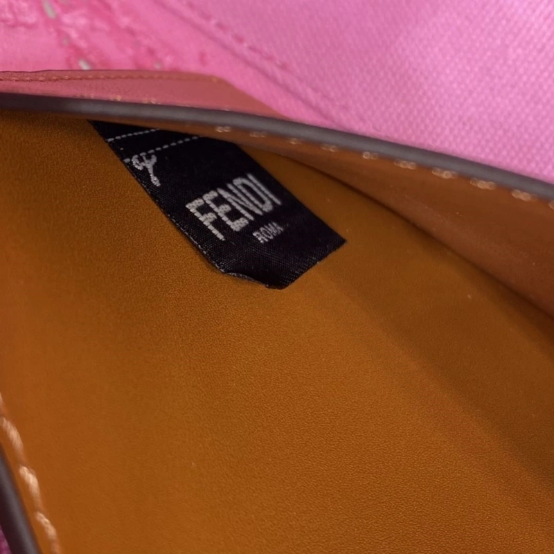 Fendi Baguette Bags 4370-0365