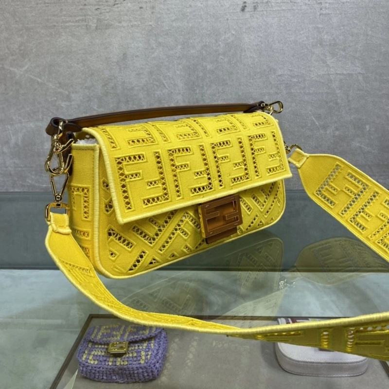 Fendi Baguette Bags 4370-0366