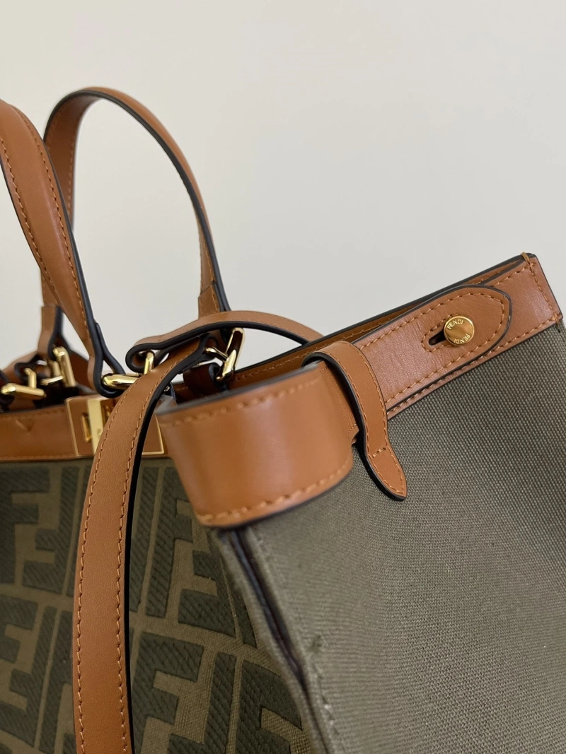 Fendi Shopping Bags 4370-0377