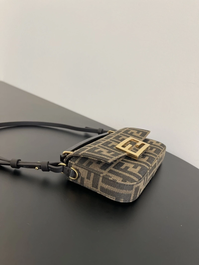 Fendi Satchel Bags 4370-0378