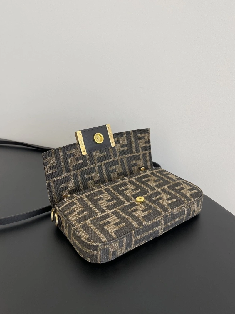 Fendi Satchel Bags 4370-0378