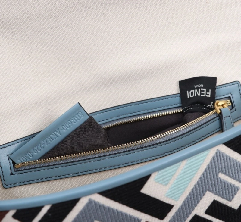 Fendi Baguette Bags 4370-0393