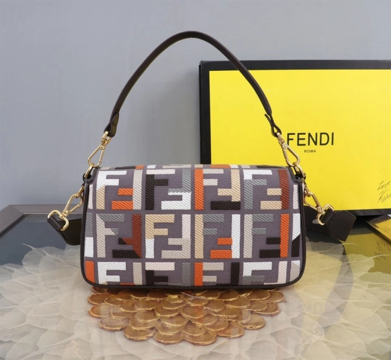 Fendi Baguette Bags 4370-0395