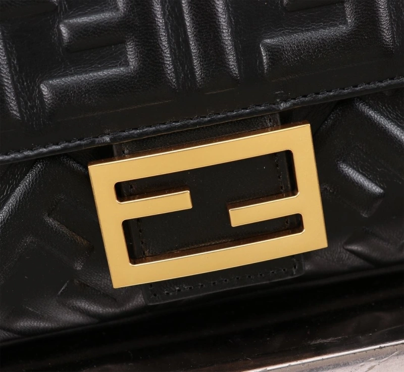 Fendi Satchel Bags 4370-0401