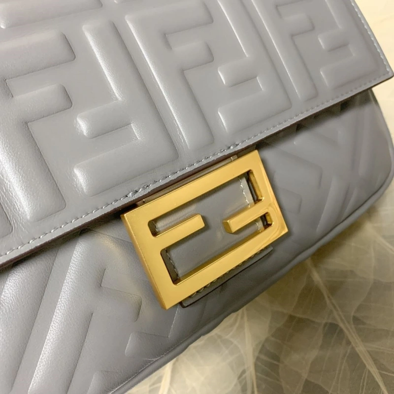 Fendi Satchel Bags 4370-0404