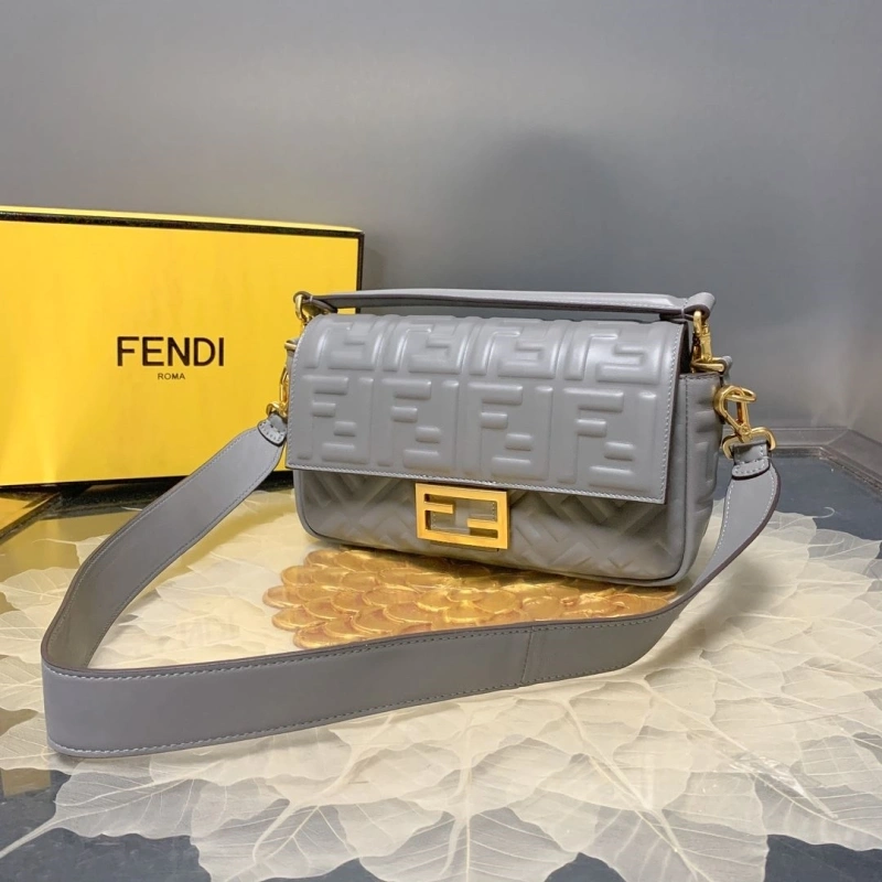 Fendi Satchel Bags 4370-0404