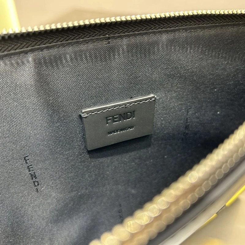 Fendi Clutch Bags 4370-0565