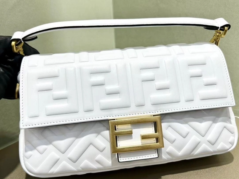 Fendi Baguette Bags 4370-0586