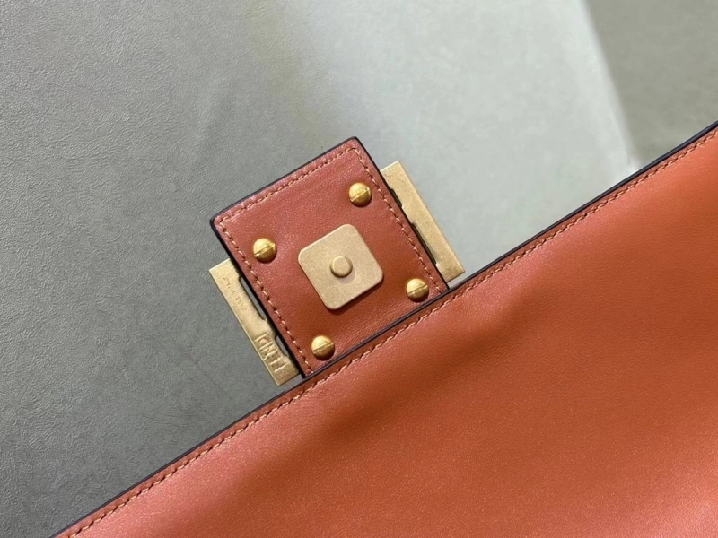 Fendi Baguette Bags 4370-0588