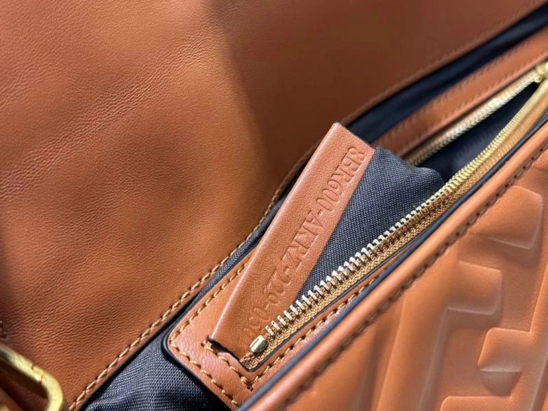 Fendi Baguette Bags 4370-0588