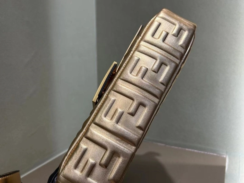 Fendi Baguette Bags 4370-0591