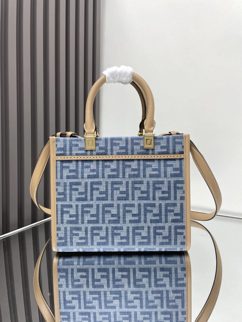 Fendi Shopping Bags 4370-0617