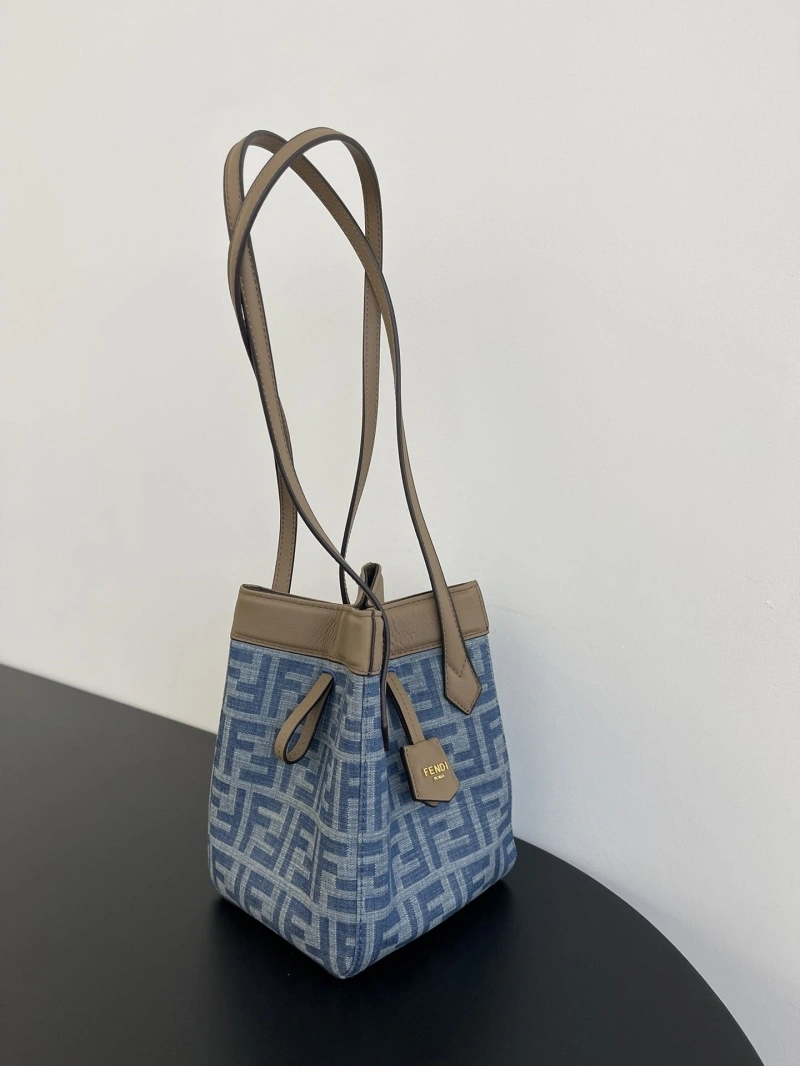 Fendi Shopping Bags 4370-0620