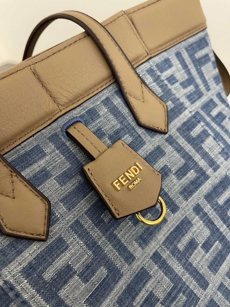 Fendi Shopping Bags 4370-0620
