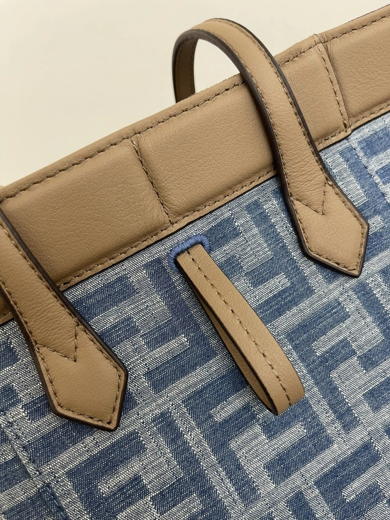 Fendi Shopping Bags 4370-0620