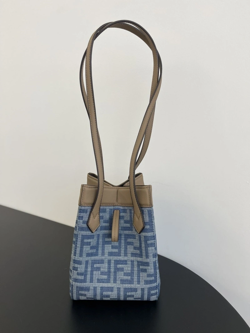 Fendi Shopping Bags 4370-0620