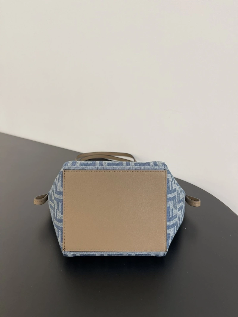 Fendi Shopping Bags 4370-0620