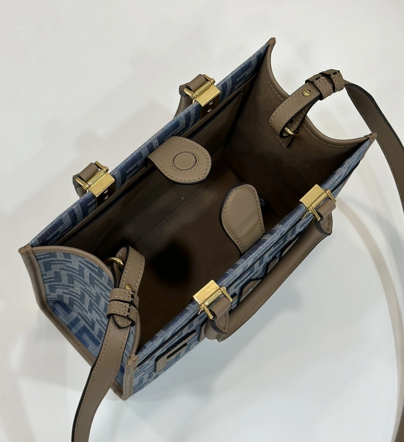 Fendi Shopping Bags 4370-0621