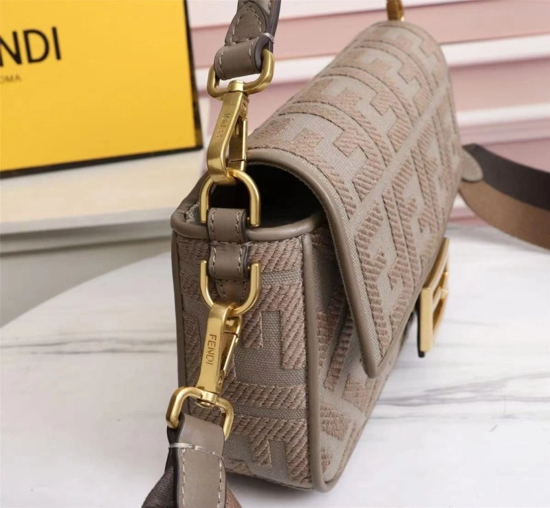 Fendi Baguette Bags 4370-0640