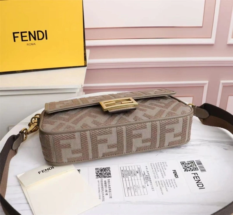 Fendi Baguette Bags 4370-0640