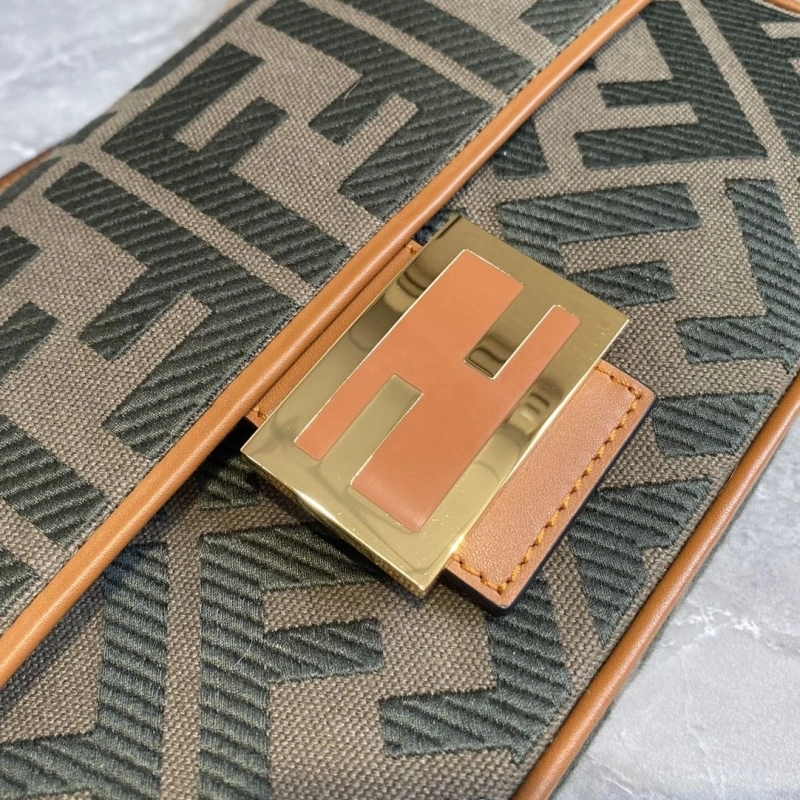Fendi Baguette Bags 4370-0641