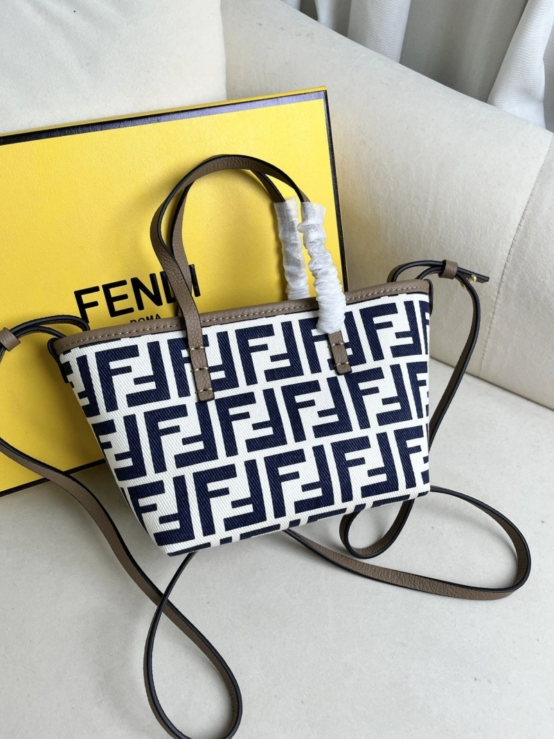 Fendi Shopping Bags 4370-0669