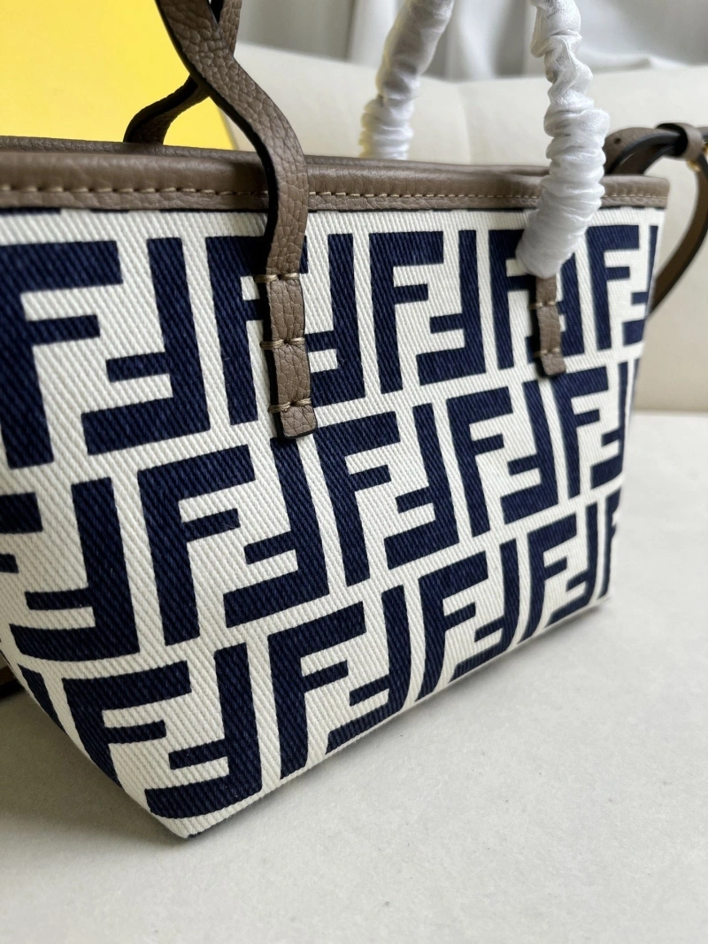 Fendi Shopping Bags 4370-0669