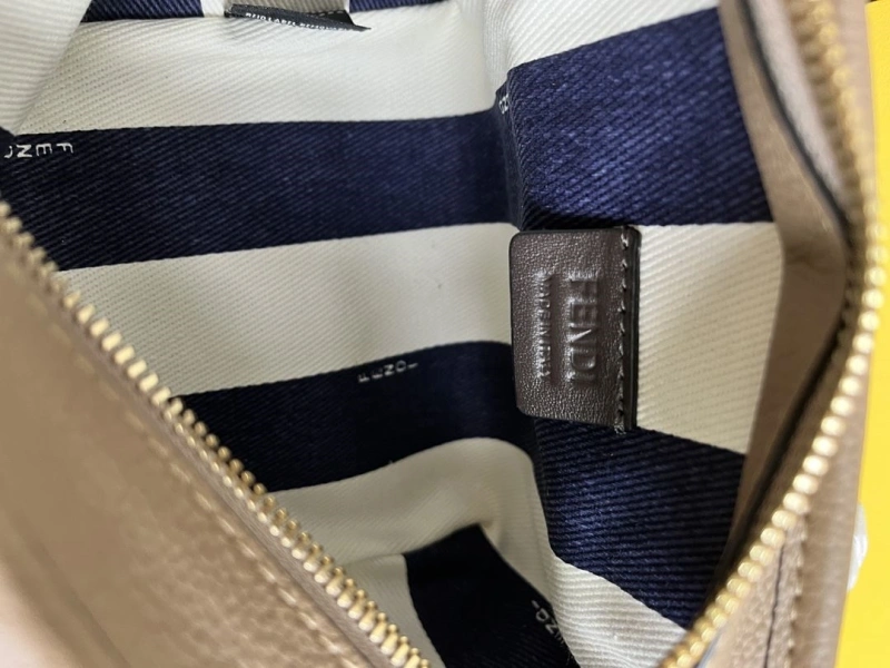 Fendi Shopping Bags 4370-0669