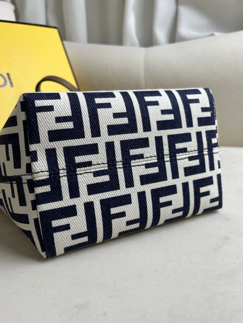 Fendi Shopping Bags 4370-0669