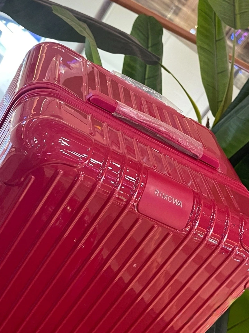 R1m0wa suitcase 4461-0165