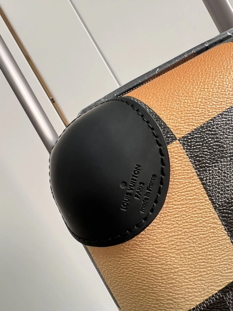 LV Suitcase 4461-0256
