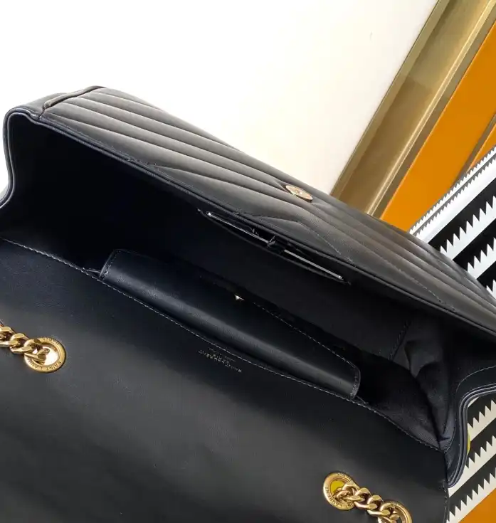 Gvc*1 top handle bags 4837a-0061