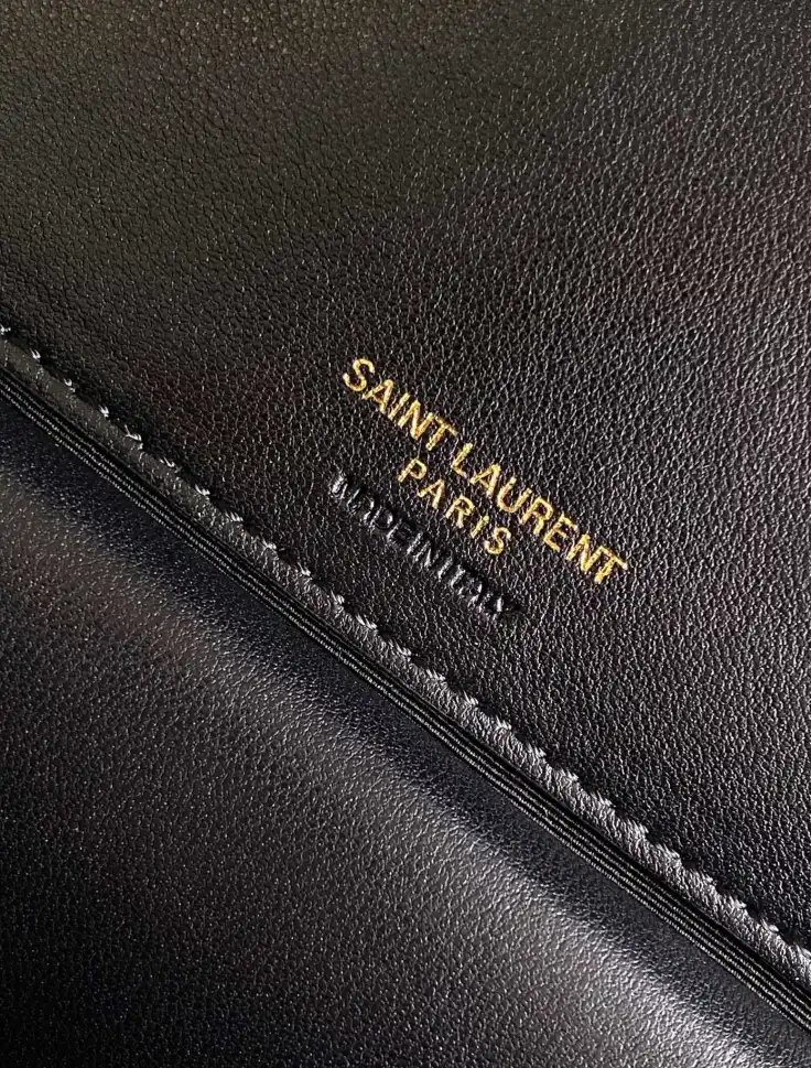 Gvc*1 top handle bags 4837a-0061